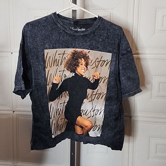 NWOT Whitney Houston Tshirt Size Large - Picture 1 of 4